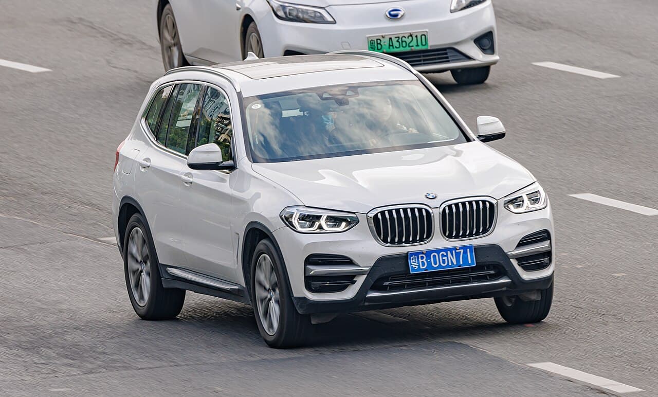 2023 BMW X3 - model reference photo 1