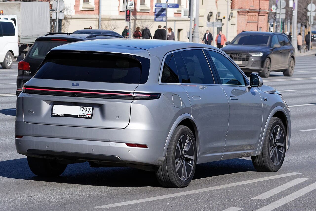 2024 Li Auto L7 - model reference photo 2