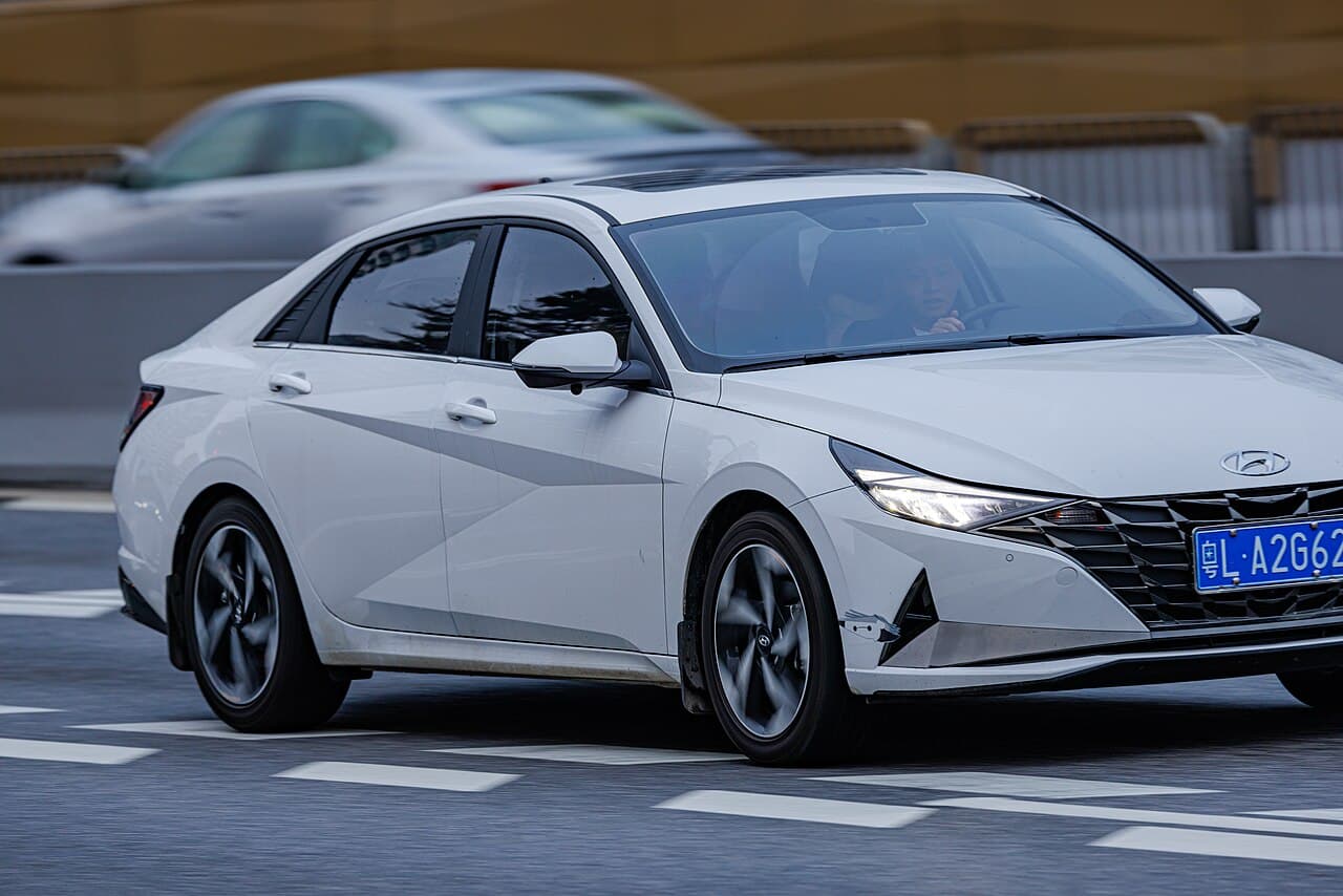 2022 Hyundai Elantra - model reference photo 1